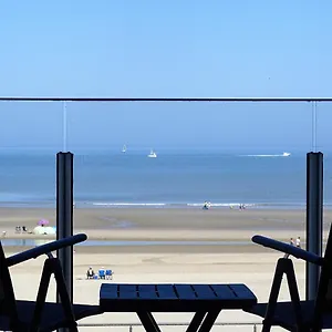 North Sea View With Parking Apartment Middelkerke